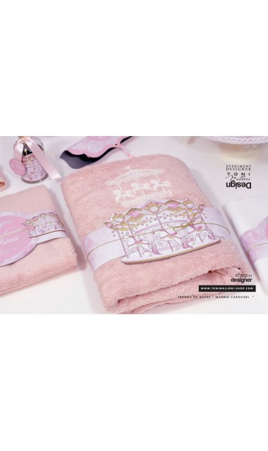 Trusou complet de botez roz prafuit pentru fetite, Caruselul fermecat 21